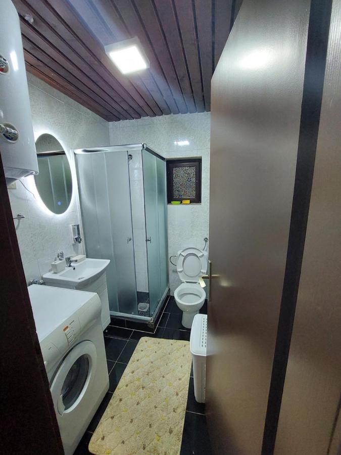 Holiday Home Milanovic ツェティニェ エクステリア 写真